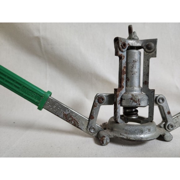 INART manual Bottle Capper Made In Italy  Pat. No.116547 With New Caps - Picture 4 of 13